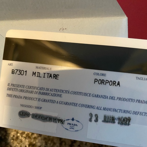 PRADA red hand bag - Picture 5 of 10